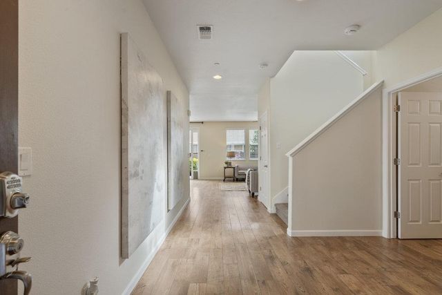 130 Lusitano Way, Gilroy, CA 95020