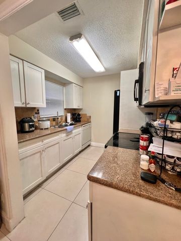 6604 Dockside Circle 6604, Greenacres, FL 33463