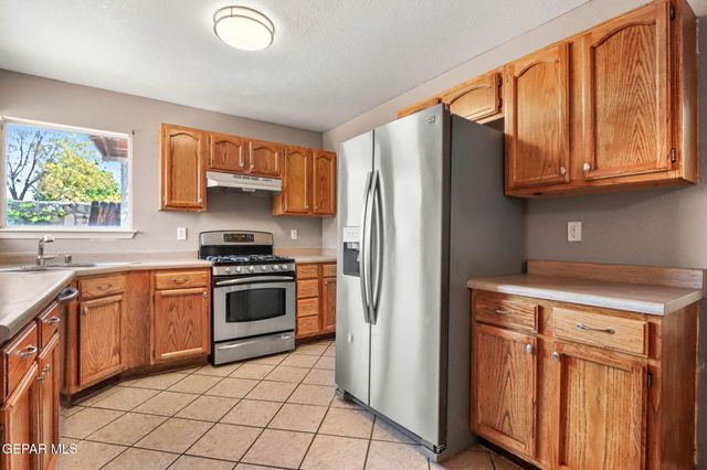 2376 JOSHUA LOUIS Drive, El Paso, TX 79938