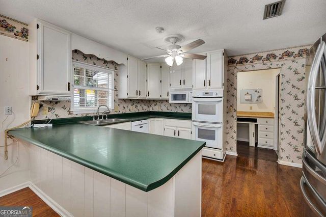 112 Meadows Way, Brunswick, GA 31525