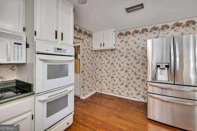 112 Meadows Way, Brunswick, GA 31525