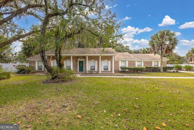 112 Meadows Way, Brunswick, GA 31525