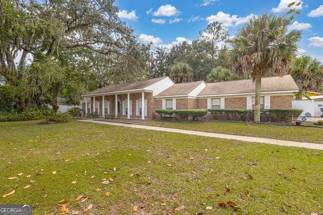 112 Meadows Way, Brunswick, GA 31525