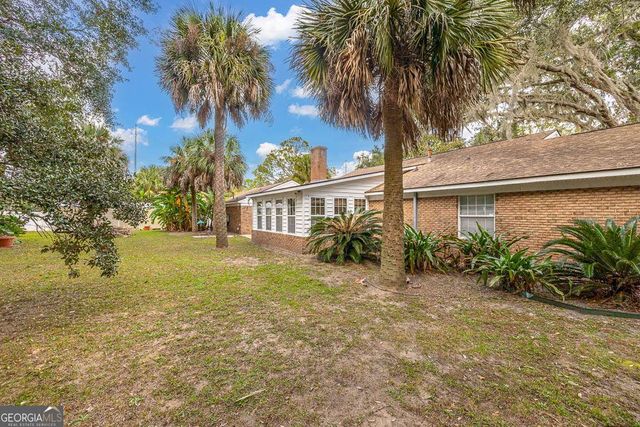 112 Meadows Way, Brunswick, GA 31525