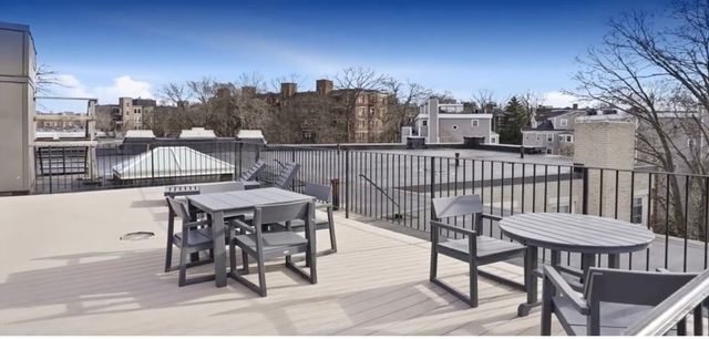 90 Kilsyth Rd 3, Boston, MA 02135