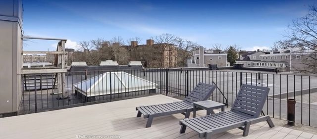 90 Kilsyth Rd 3, Boston, MA 02135