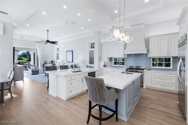 1561 Marsh Wren LN, Naples, FL 34105