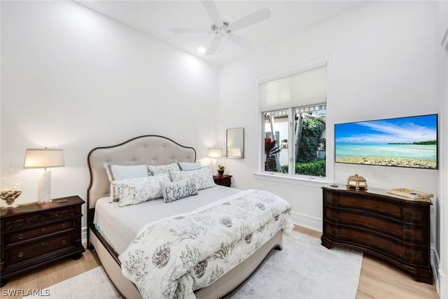 1561 Marsh Wren LN, Naples, FL 34105