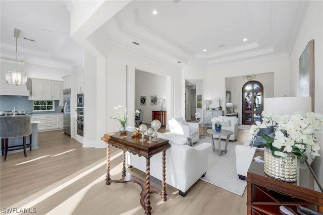 1561 Marsh Wren LN, Naples, FL 34105