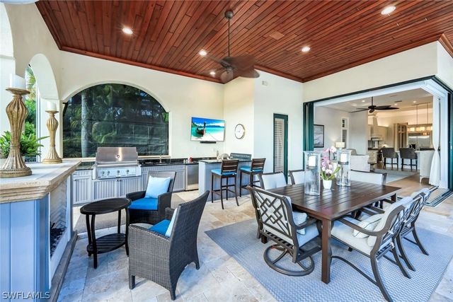 1561 Marsh Wren LN, Naples, FL 34105