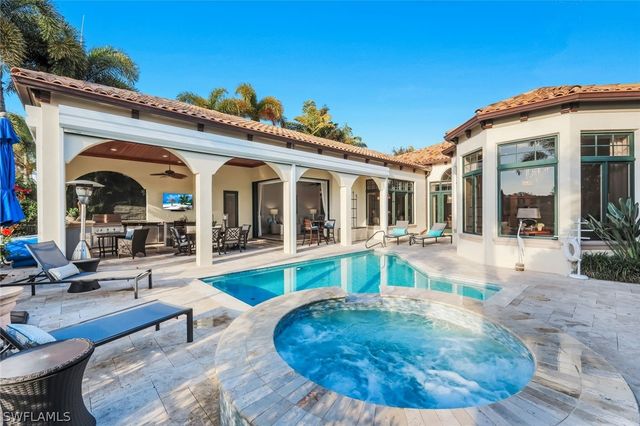 1561 Marsh Wren LN, Naples, FL 34105