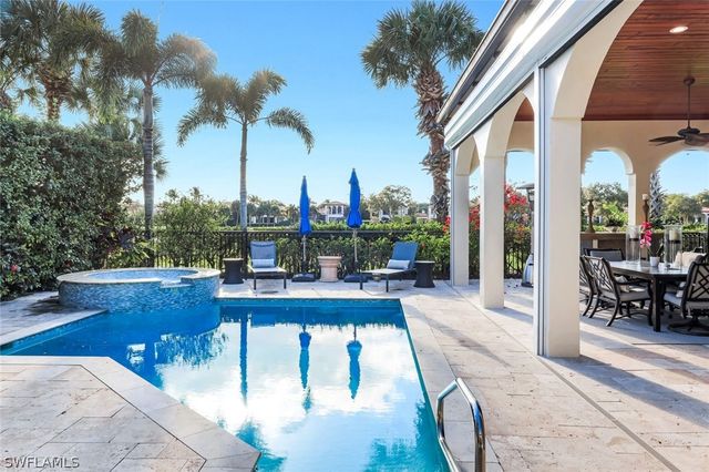 1561 Marsh Wren LN, Naples, FL 34105