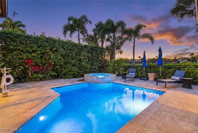 1561 Marsh Wren LN, Naples, FL 34105