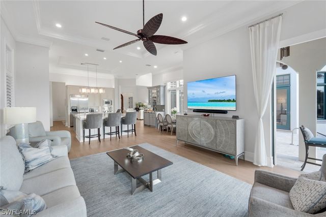 1561 Marsh Wren LN, Naples, FL 34105