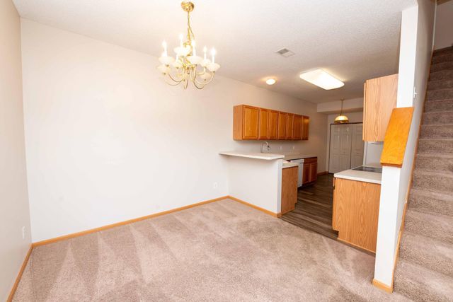 16887 91st Avenue N, Maple Grove, MN 55311