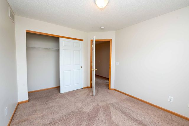 16887 91st Avenue N, Maple Grove, MN 55311