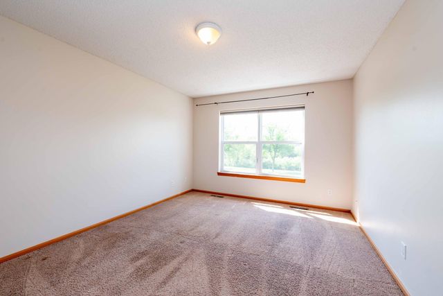 16887 91st Avenue N, Maple Grove, MN 55311