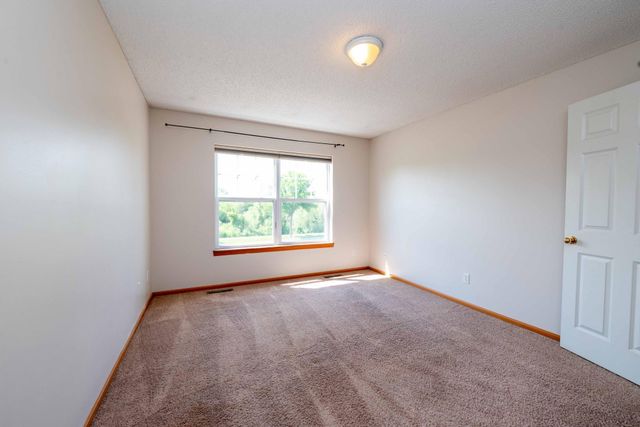 16887 91st Avenue N, Maple Grove, MN 55311
