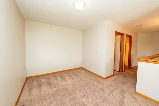 16887 91st Avenue N, Maple Grove, MN 55311