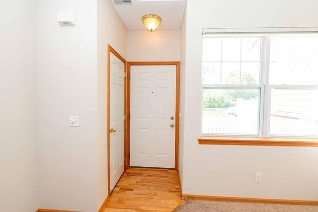 16887 91st Avenue N, Maple Grove, MN 55311