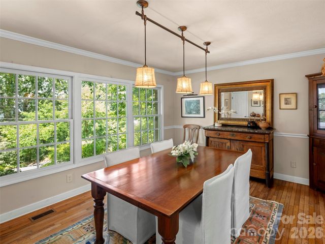 528 N Griffing Boulevard, Asheville, NC 28804