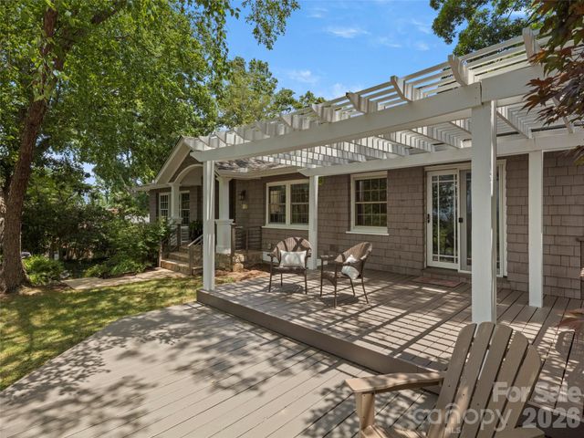 528 N Griffing Boulevard, Asheville, NC 28804