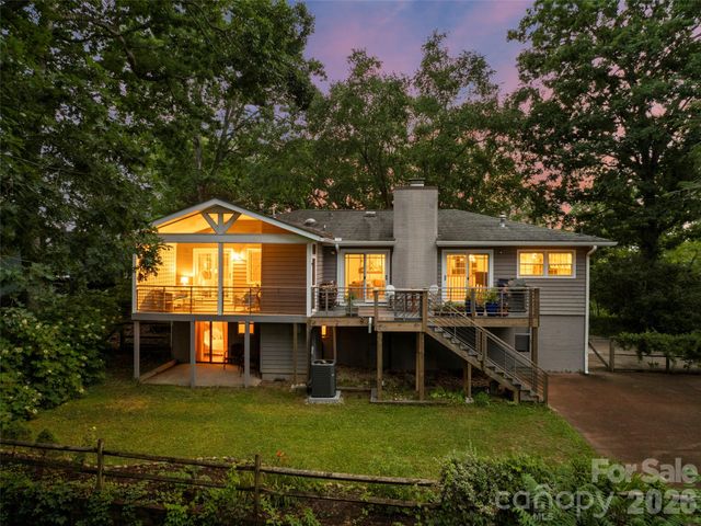 528 N Griffing Boulevard, Asheville, NC 28804