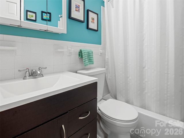 528 N Griffing Boulevard, Asheville, NC 28804