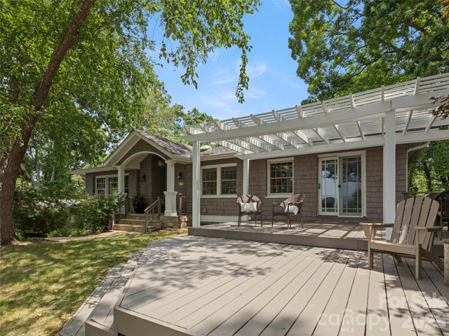 528 N Griffing Boulevard, Asheville, NC 28804