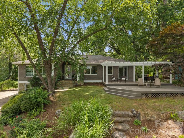 528 N Griffing Boulevard, Asheville, NC 28804