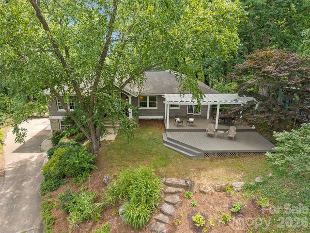 528 N Griffing Boulevard, Asheville, NC 28804