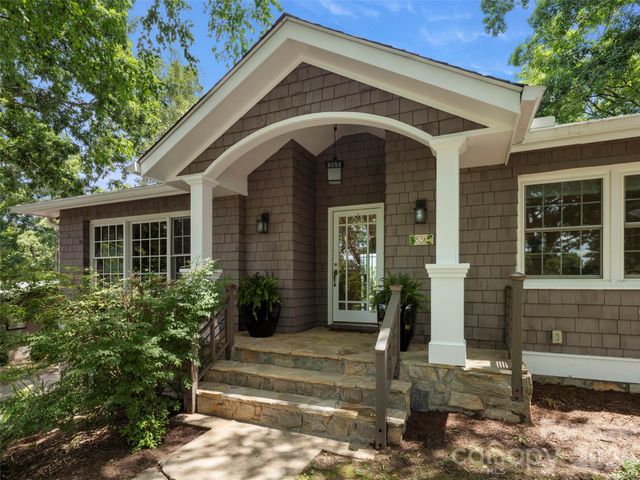 528 N Griffing Boulevard, Asheville, NC 28804