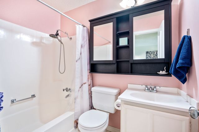 4822 Rollingwood Court, Garland, TX 75043