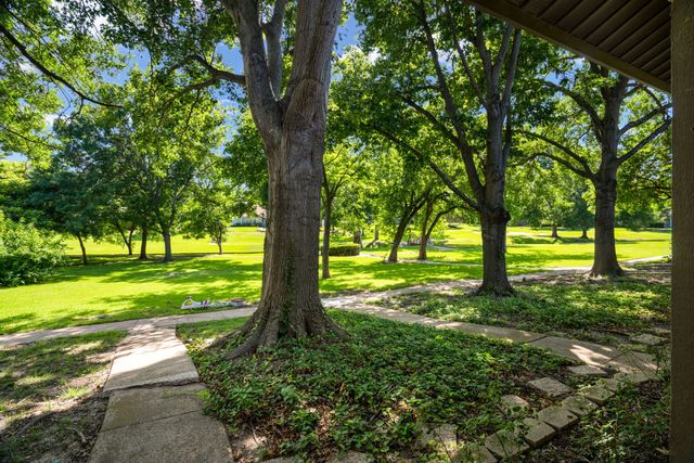 4822 Rollingwood Court, Garland, TX 75043