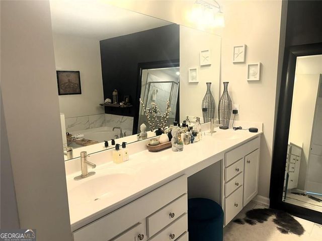 4311 Lanier Park Drive, Sugar Hill, GA 30518