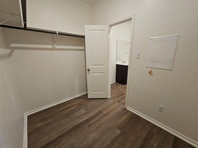 228 Gabriels Bluff DR, Georgetown, TX 78626
