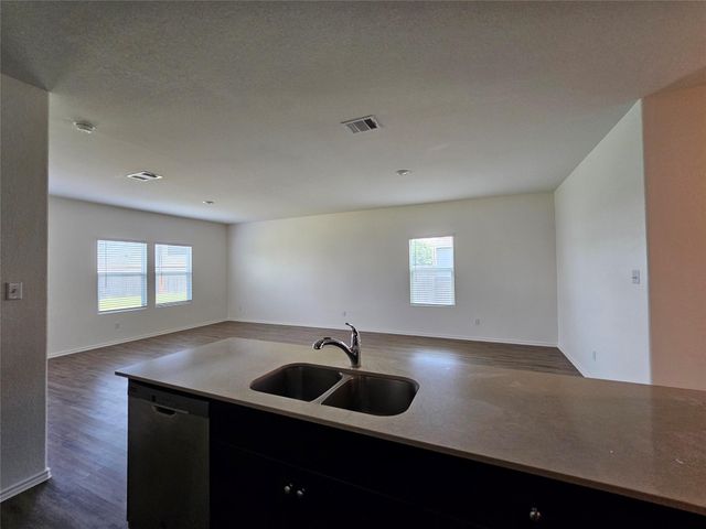 228 Gabriels Bluff DR, Georgetown, TX 78626