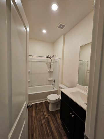 228 Gabriels Bluff DR, Georgetown, TX 78626
