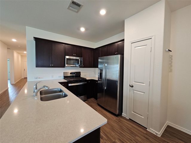 228 Gabriels Bluff DR, Georgetown, TX 78626