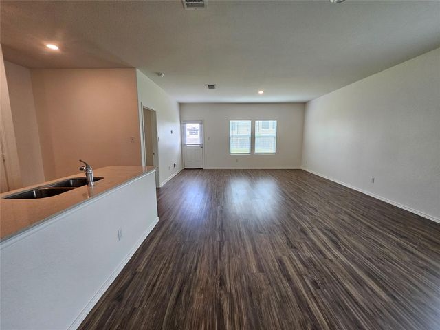 228 Gabriels Bluff DR, Georgetown, TX 78626