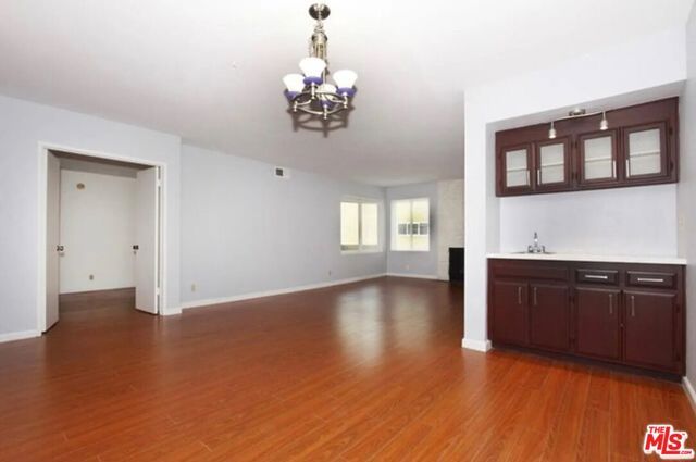 1262 S Barrington Avenue 203, Los Angeles, CA 90025