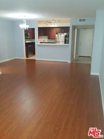 1262 S Barrington Avenue 203, Los Angeles, CA 90025