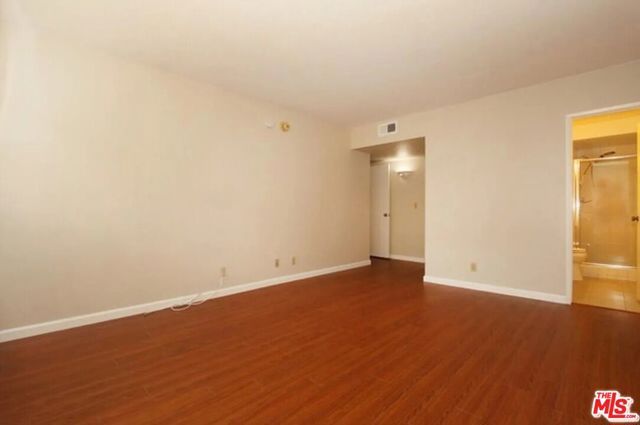 1262 S Barrington Avenue 203, Los Angeles, CA 90025