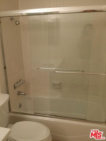 1262 S Barrington Avenue 203, Los Angeles, CA 90025