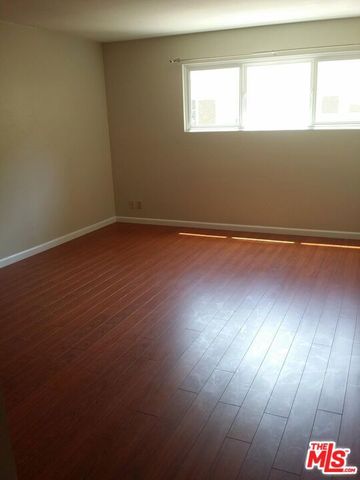 1262 S Barrington Avenue 203, Los Angeles, CA 90025