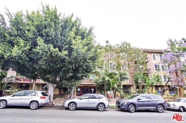 1262 S Barrington Avenue 203, Los Angeles, CA 90025