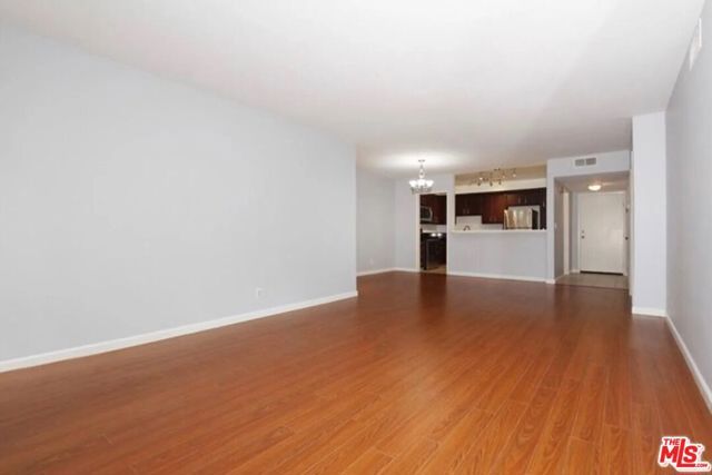 1262 S Barrington Avenue 203, Los Angeles, CA 90025
