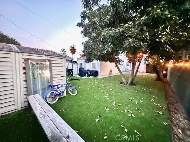 807 E 106th, Los Angeles, CA 90002