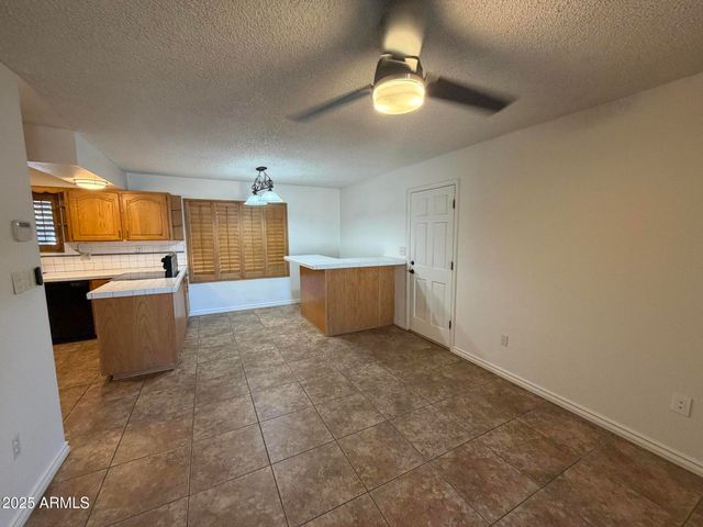 414 E WESTCHESTER Drive, Tempe, AZ 85283