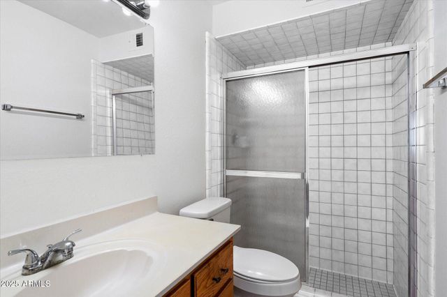 414 E WESTCHESTER Drive, Tempe, AZ 85283